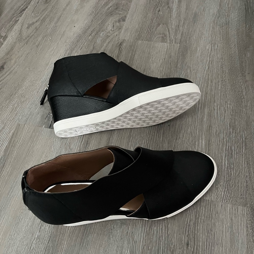 Paolo Black Ankle Boots with Suede Finish